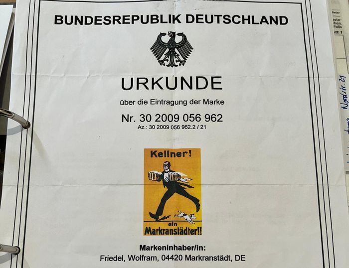 Nach zähem Kampf und einem vierstelligen Betrag hatte ein Markranstädter den westelbischen Spekulanten die Rechte am Lallendorfer Kellner vor der Nase weggeschnappt.